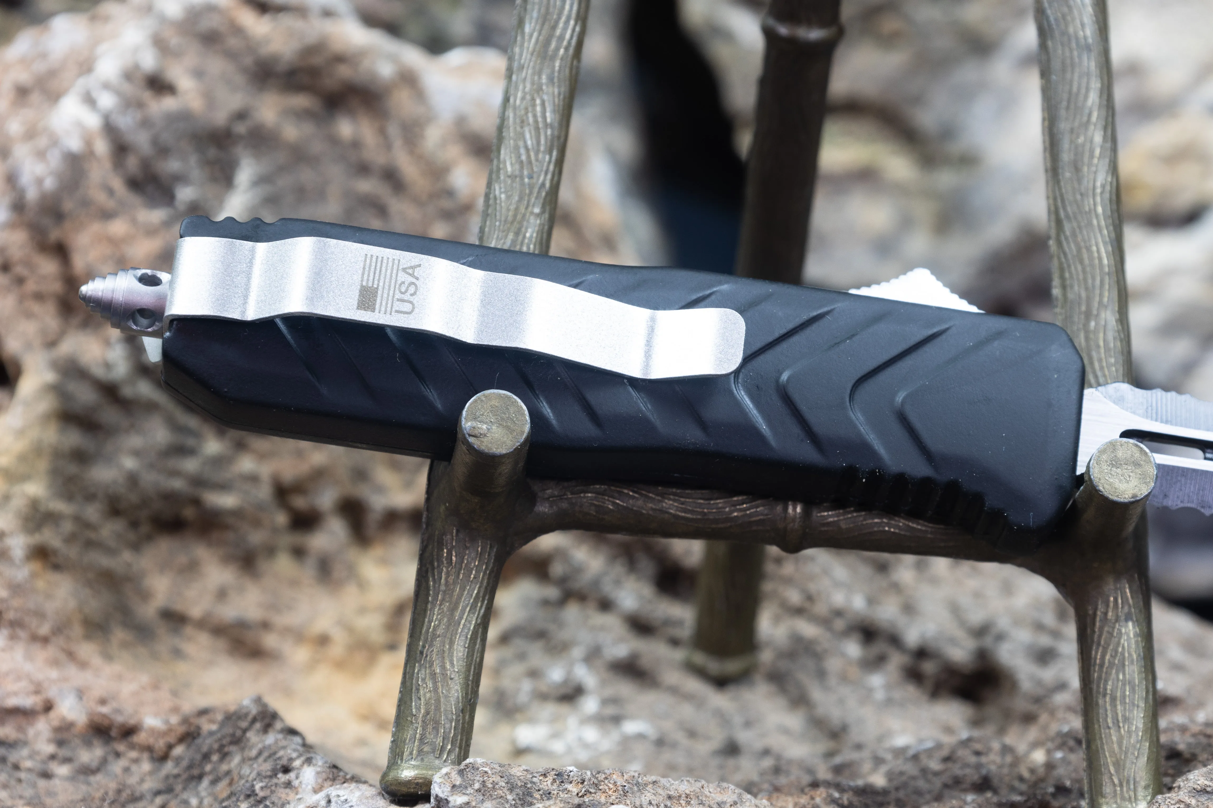 Gripster Handle OTF Knife - Double Edge Serrated